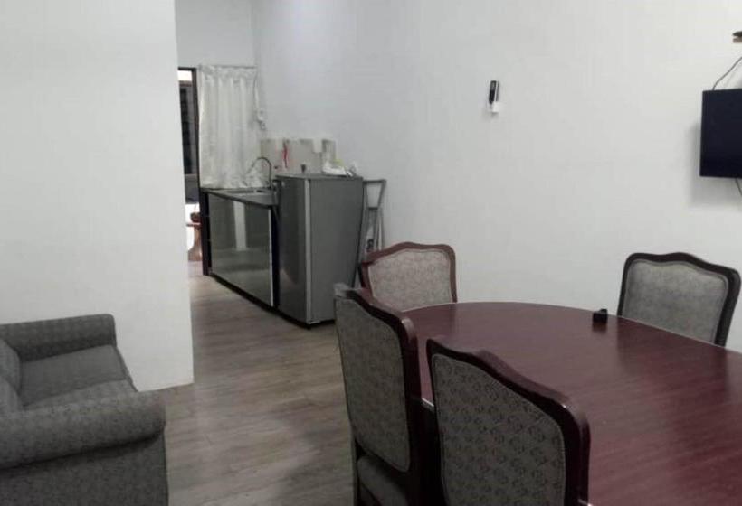 فندق Oyo 90047 Bangi Guest House