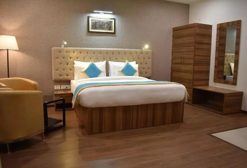 The Grand Hotel, Muzaffarpur