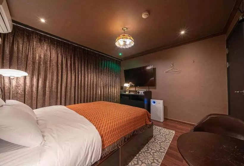 Shourin Hotel Cheonan By Aank