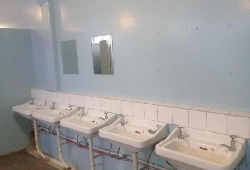 Retkeilymaja Dirkie Uys Backpackers