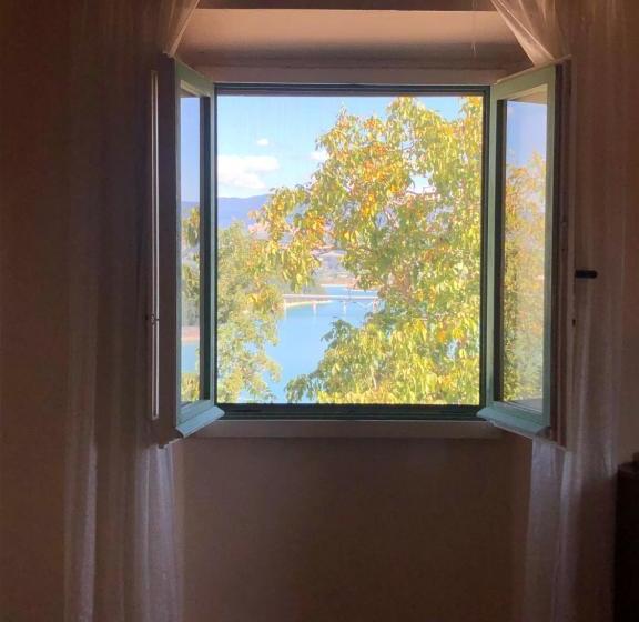 مبيت وإفطار Podere Il Sasso