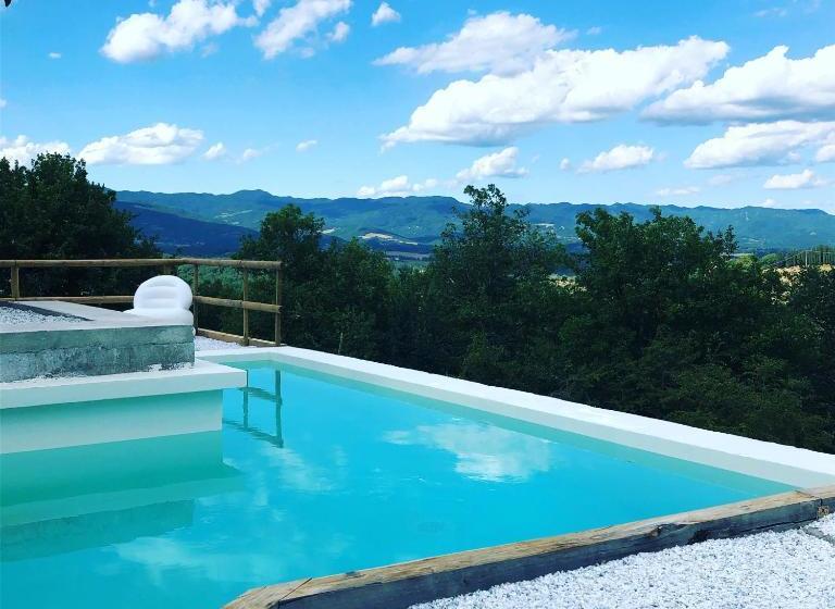 مبيت وإفطار Podere Il Sasso