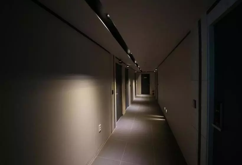 ホテル Lod