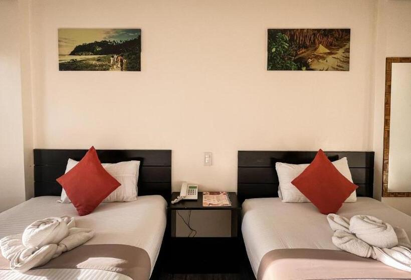 בית מלון כפרי Navarro