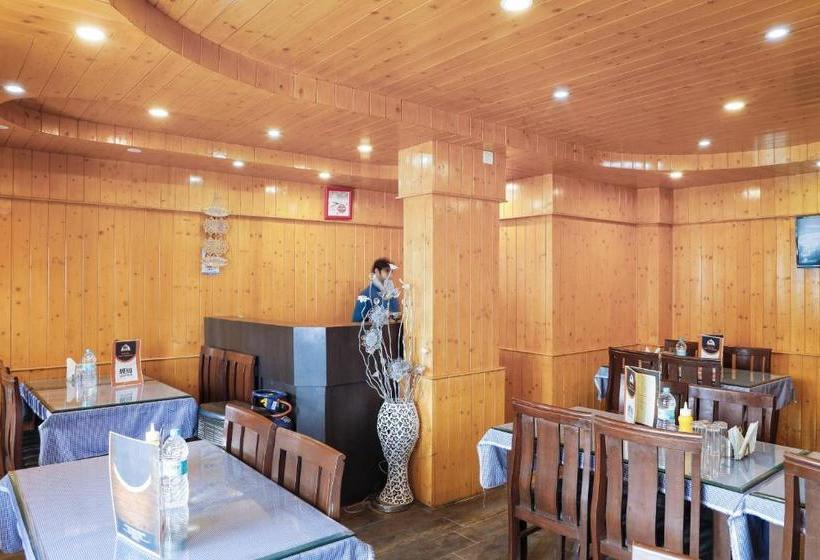 בית מלון כפרי Oyo 71309 Price View  And Restaurant