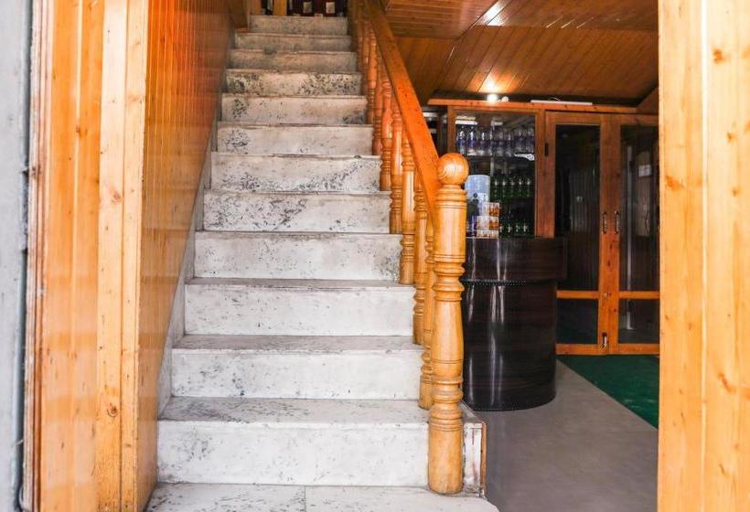 בית מלון כפרי Oyo 71309 Price View  And Restaurant