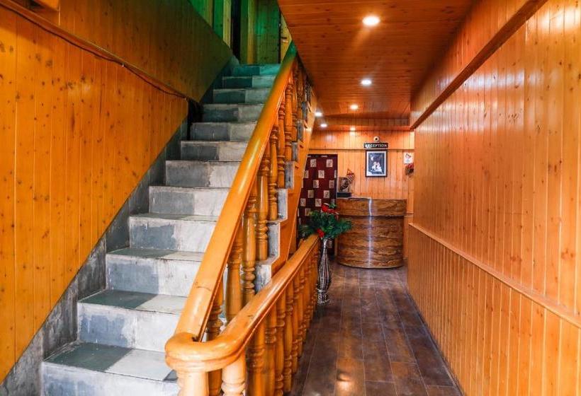 בית מלון כפרי Oyo 71309 Price View  And Restaurant