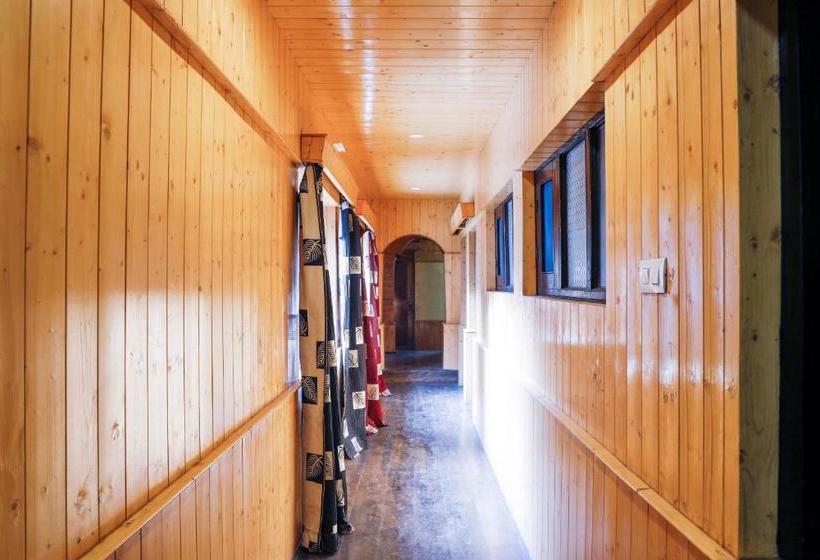 בית מלון כפרי Oyo 71309 Price View  And Restaurant