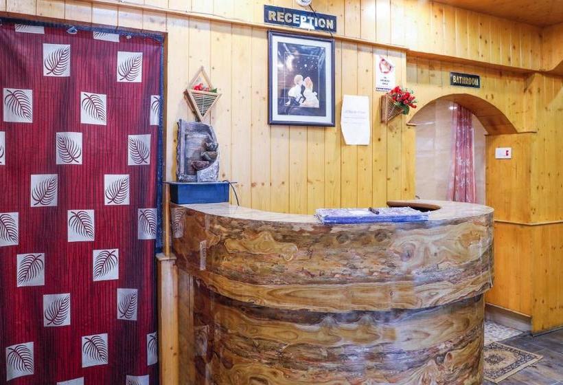 Hotel Oyo 71309 Price View And Restaurant