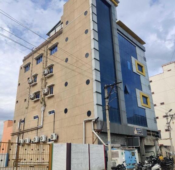 Отель O Sri Sai Residency