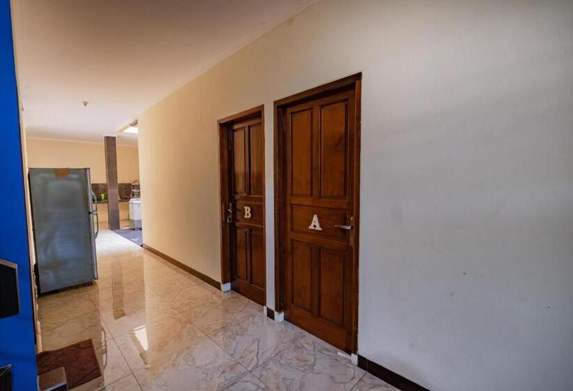 هتل Oyo Life 2216 Griya Jakasetia