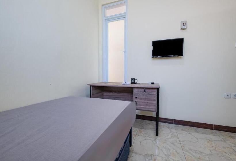 هتل Oyo Life 2216 Griya Jakasetia