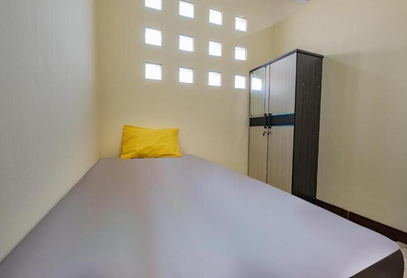 هتل Oyo Life 2216 Griya Jakasetia