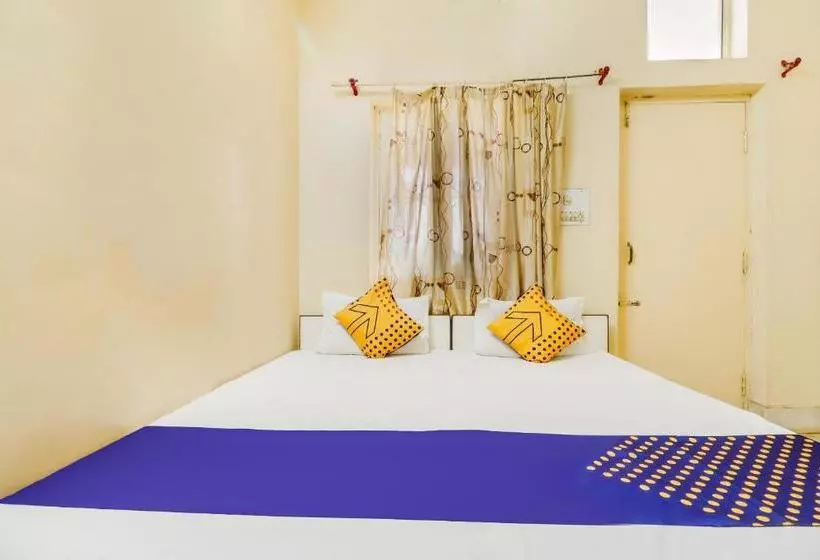 ホテル Spot On 42624  Tarun Residency