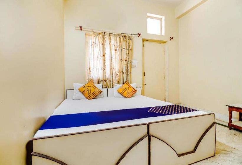 בית מלון כפרי Spot On 42624  Tarun Residency