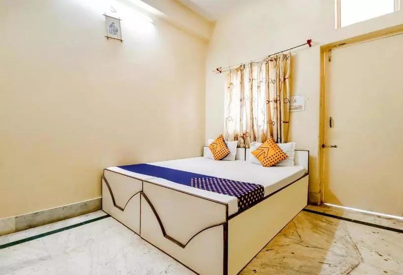 ホテル Spot On 42624  Tarun Residency
