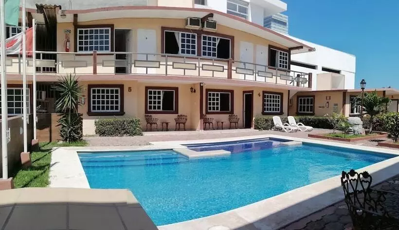 Hotelli Villas Santa Ana