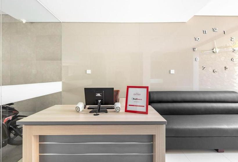 פנסיון Reddoorz @ Padangsambian Denpasar