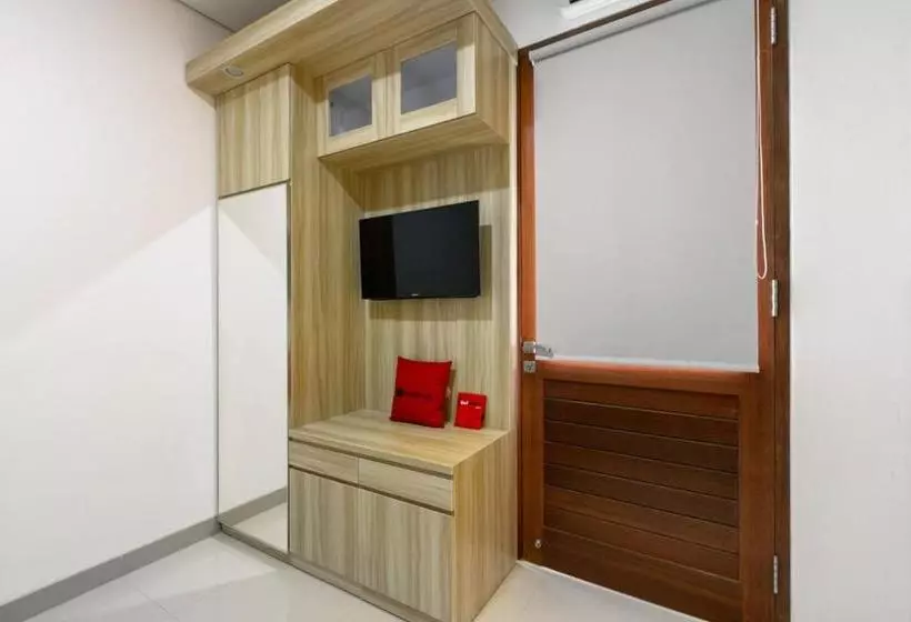ペンション Reddoorz @ Padangsambian Denpasar