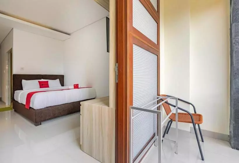 ペンション Reddoorz @ Padangsambian Denpasar