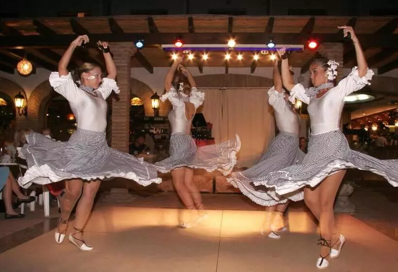 Apartamentos Bajondillo