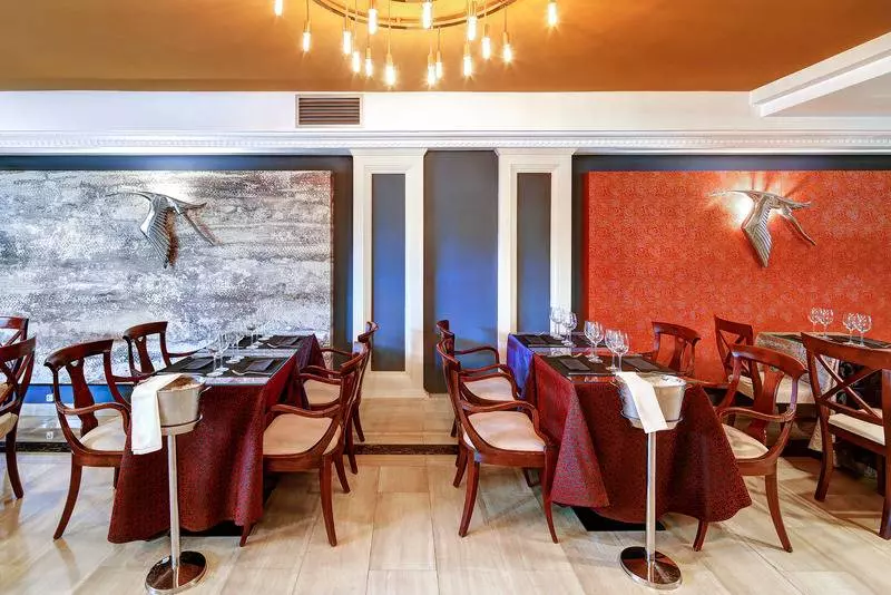 Apartaments Hotel Hispanos 7 Suiza