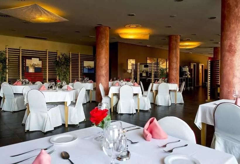 ホテル Bonalba Alicante 4* Sup