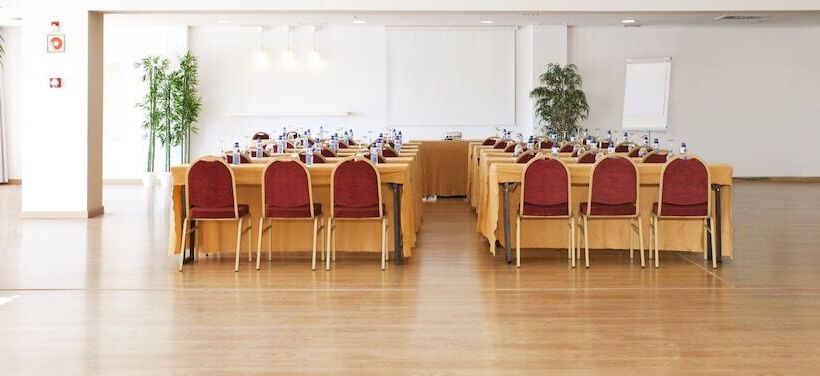 בית מלון כפרי Bonalba Alicante 4* Sup