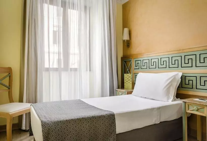 Отель Exe Domus Aurea