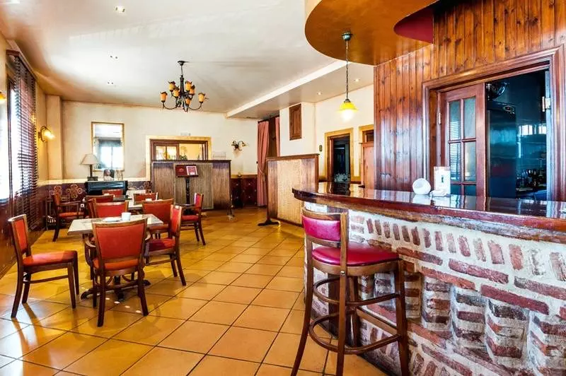 Отель Jardin De La Abadia