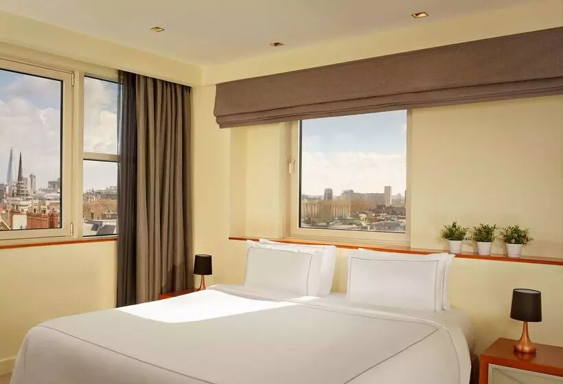 호텔 Park Plaza Victoria London