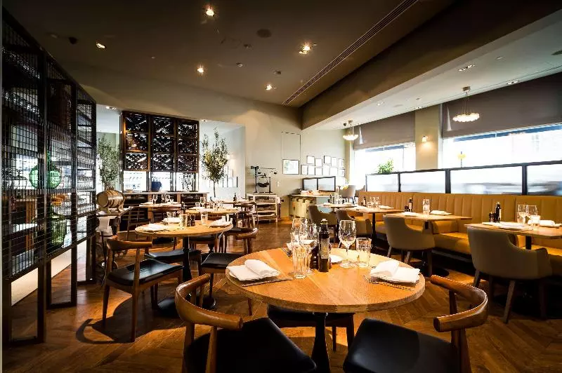 호텔 Park Plaza Victoria London