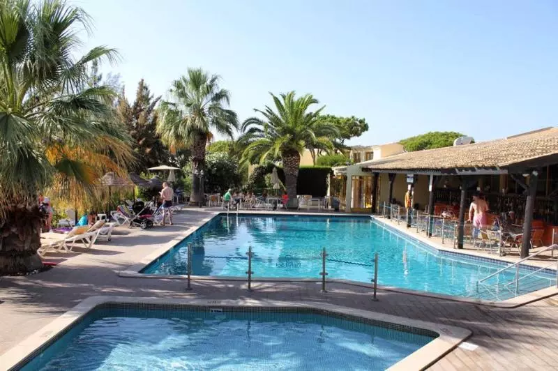 ホテル Pinhal Do Sol