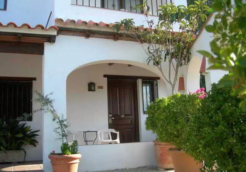 乡村酒店  Alcadima