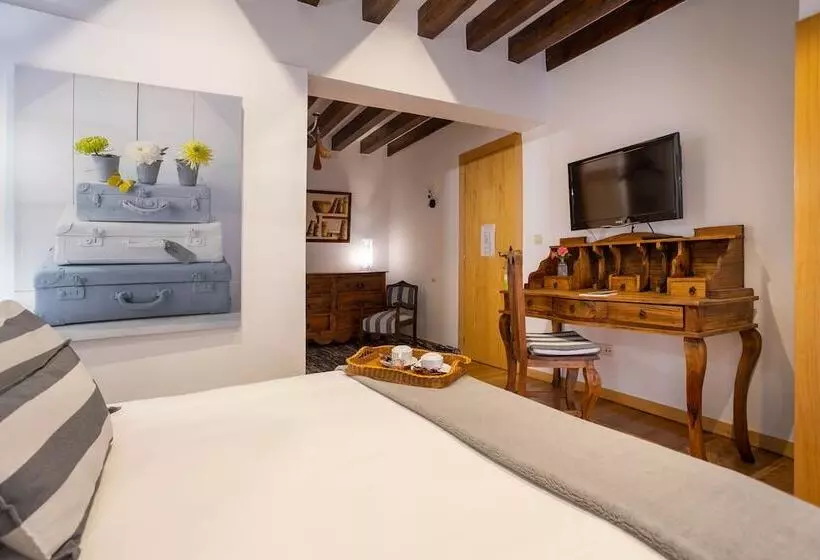 בית מלון כפרי Posada De Eufrasio