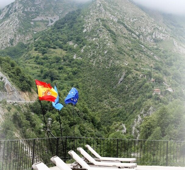 فندق ريفى Puente Vidosa