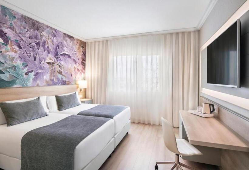 בית מלון כפרי Salles Ciutat Del Prat Barcelona Airport