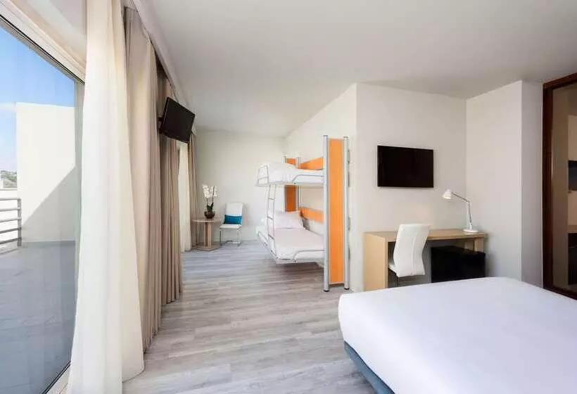 Hotel Tryp by Wyndham Lisboa Caparica Mar