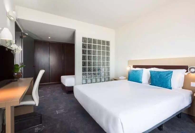 Hotel Tryp by Wyndham Lisboa Caparica Mar