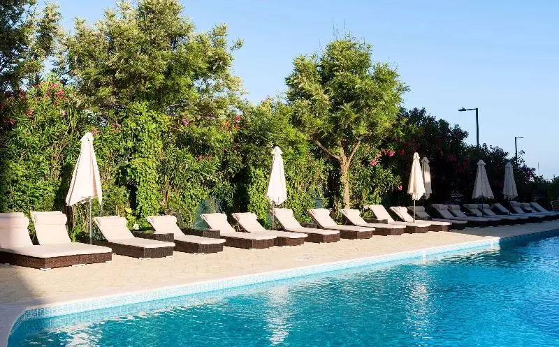 Hotel Tryp by Wyndham Lisboa Caparica Mar