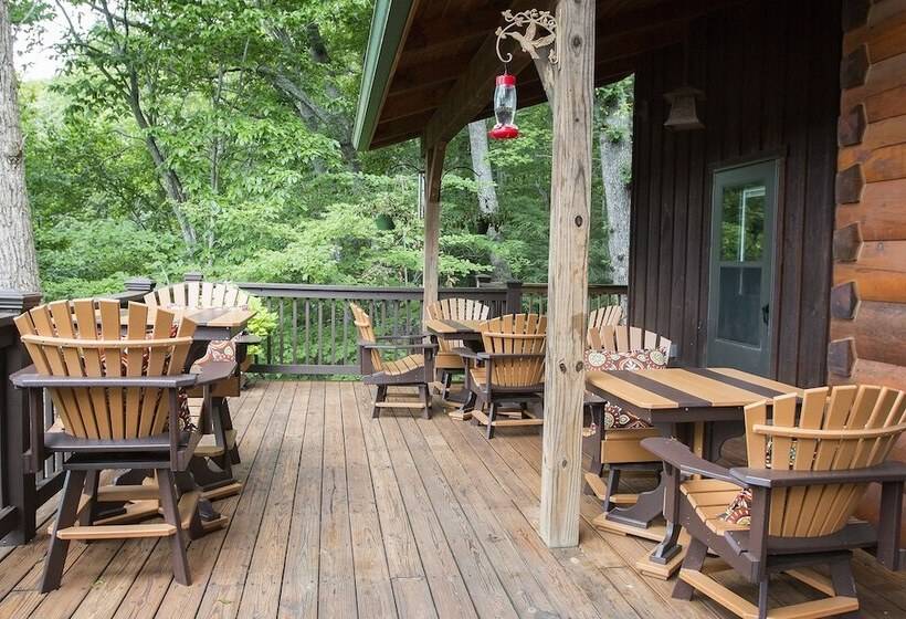 مبيت وإفطار Lazy Bear Lodge