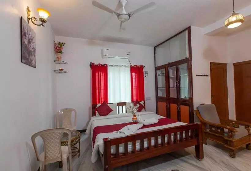 تختخواب و صبحانه Sunflower Villa