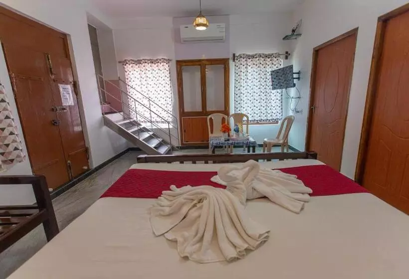 تختخواب و صبحانه Sunflower Villa