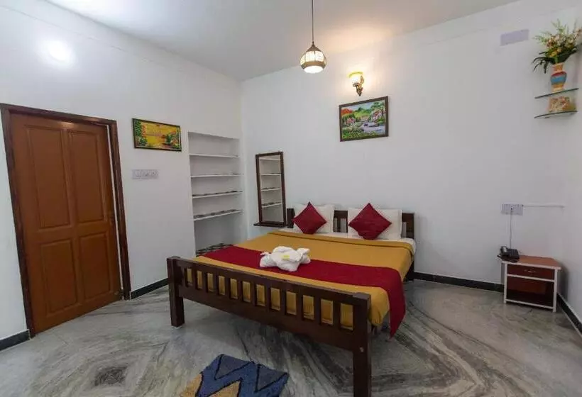 تختخواب و صبحانه Sunflower Villa