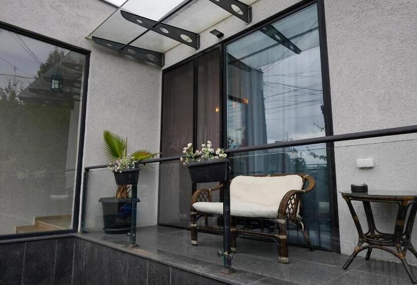 تختخواب و صبحانه Ticiani 13