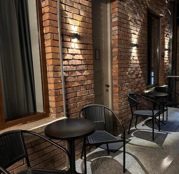 تختخواب و صبحانه Ticiani 13