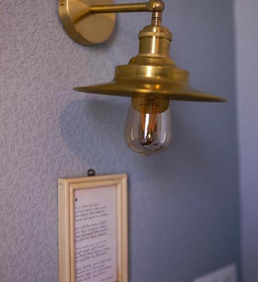 تختخواب و صبحانه Ticiani 13