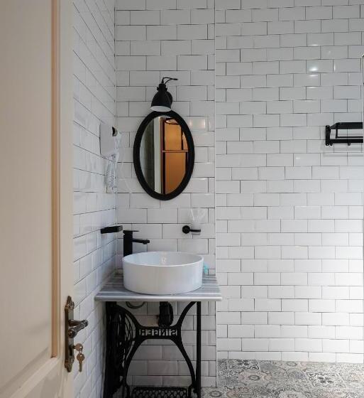 تختخواب و صبحانه Ticiani 13