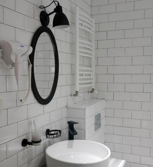 تختخواب و صبحانه Ticiani 13