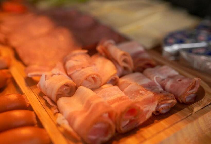 تختخواب و صبحانه Ticiani 13